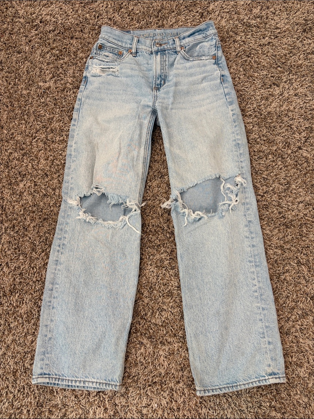 American Eagle Light Wash Distressed Jeans